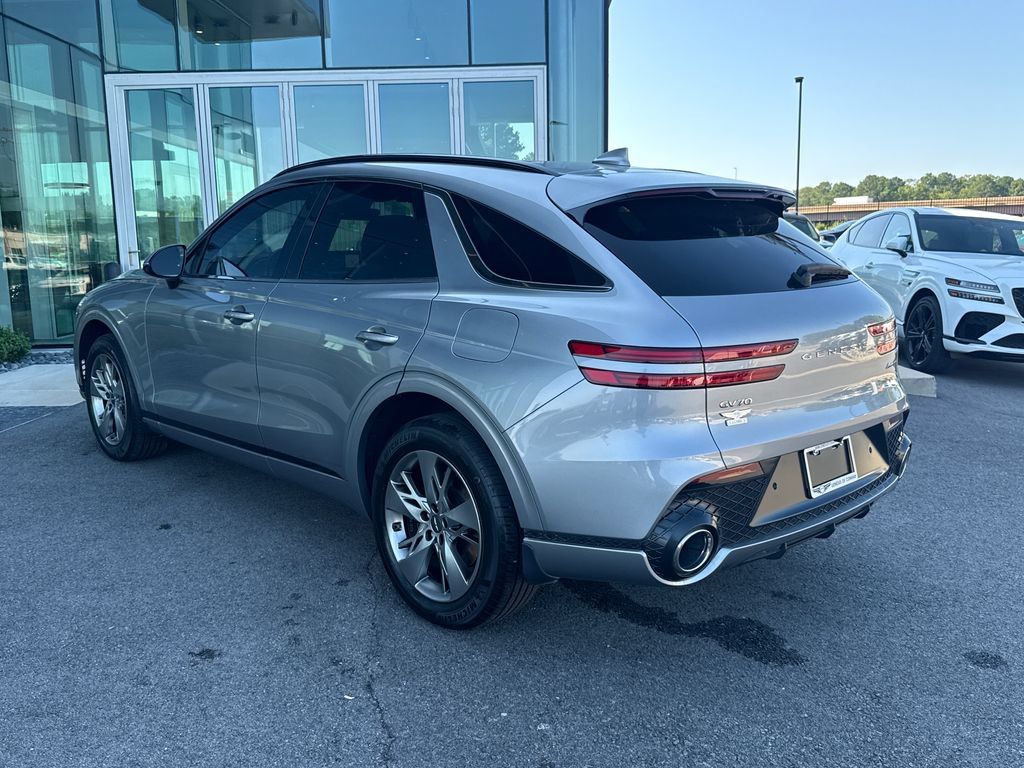 Used 2023 Genesis GV70 3.5T Sport AWD/4WD image 6