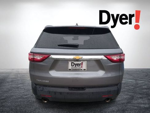 Used 2021 Chevrolet Traverse LS FWD image 5
