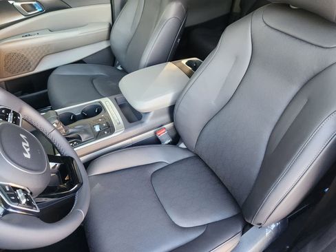 New 2026 Kia Carnival image 11