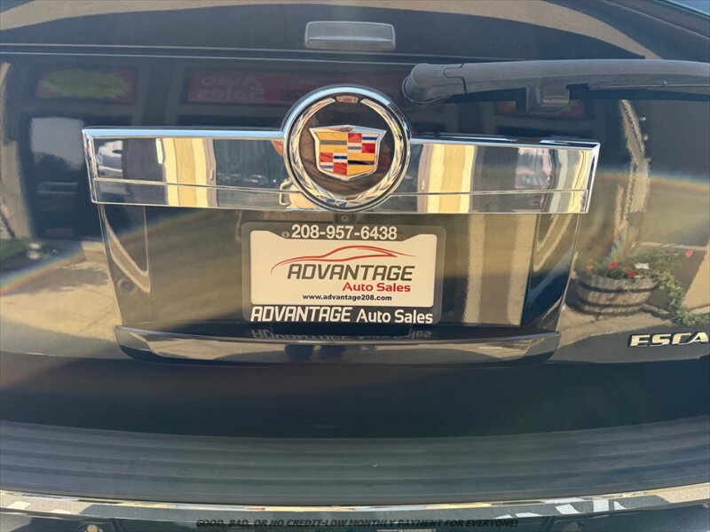 Used 2010 Cadillac Escalade Premium AWD/4WD image 37