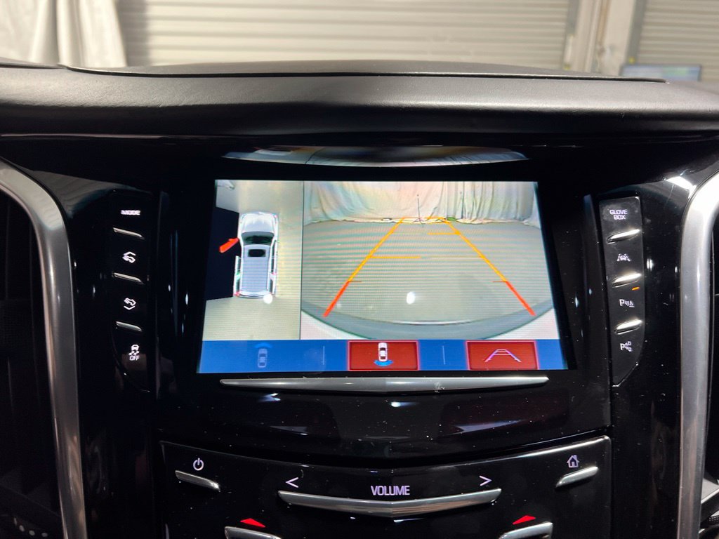 Used 2019 Cadillac Escalade Platinum AWD/4WD image 35