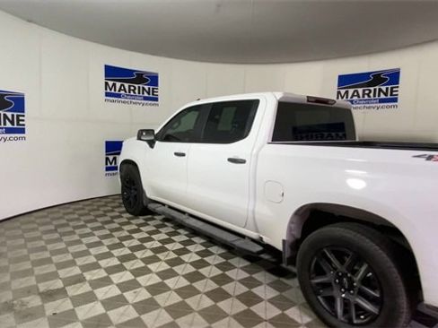 Used 2024 Chevrolet Silverado 1500 Custom image 8