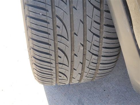 Used 2022 Jeep Grand Cherokee Limited image 11