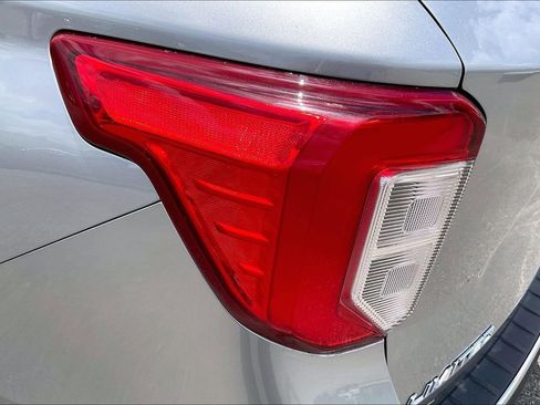 Used 2020 Ford Explorer Limited AWD/4WD image 30