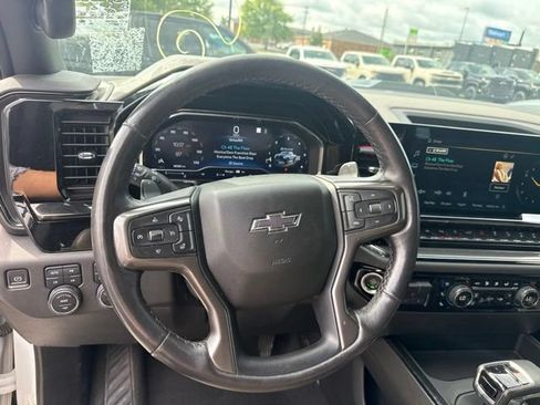 Used 2023 Chevrolet Silverado 1500 ZR2 AWD/4WD image 17