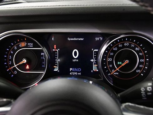 Used 2023 Jeep Wrangler Sahara image 14