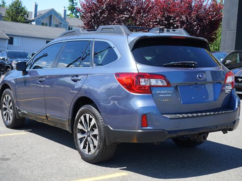 Used 2017 Subaru Outback 3.6R Limited AWD/4WD image 3