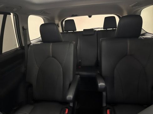 New 2026 Toyota Grand Highlander Platinum image 59