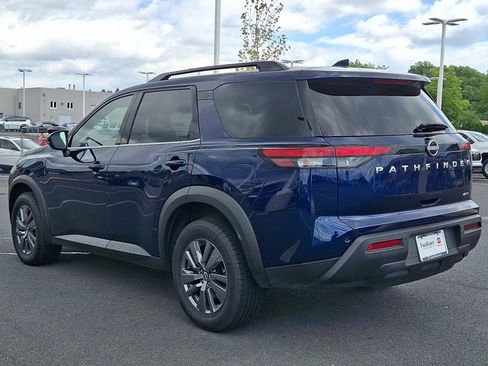 Used 2025 Nissan Pathfinder SV AWD/4WD image 4