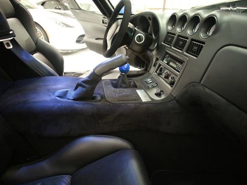 Used 1997 Dodge Viper GTS RWD image 29