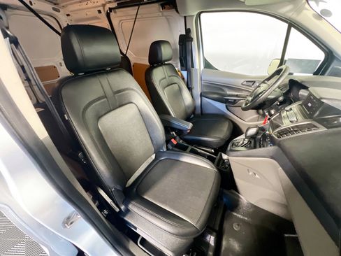 Used 2020 Ford Transit Connect XL image 30