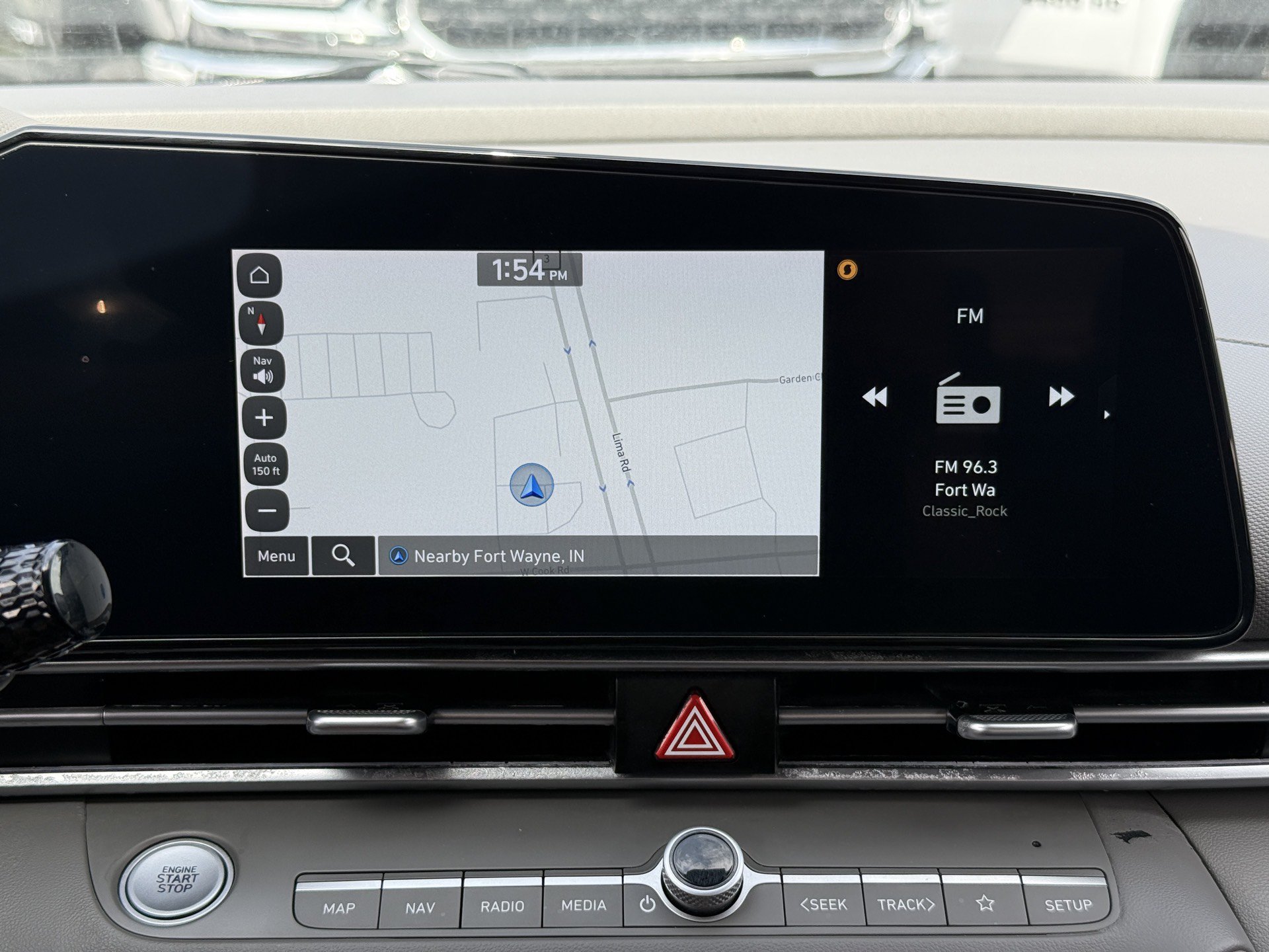 Used 2025 Hyundai Elantra SEL FWD image 15