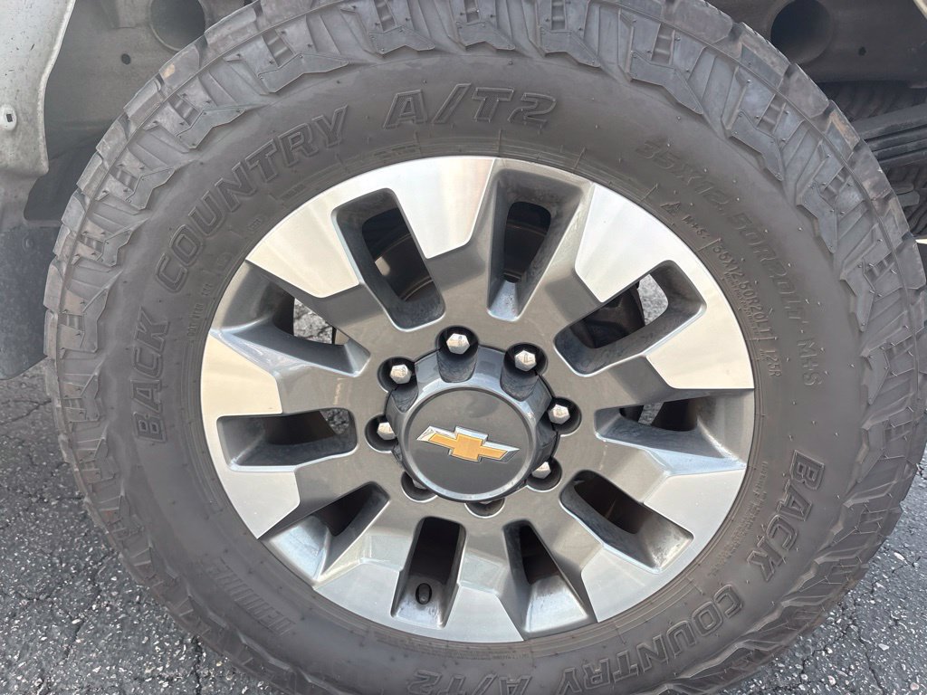 Used 2023 Chevrolet Silverado 2500 Custom w/ Infotainment Package AWD/4WD image 28
