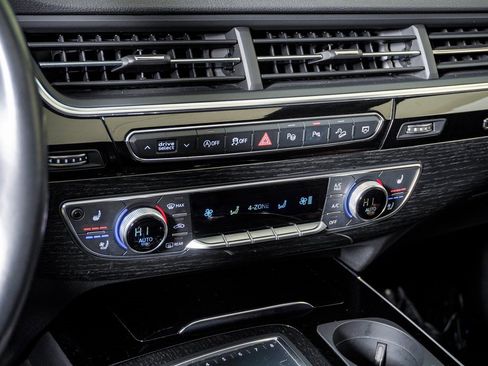 Used 2019 Audi Q7 3.0T Prestige w/ Prestige Package image 25