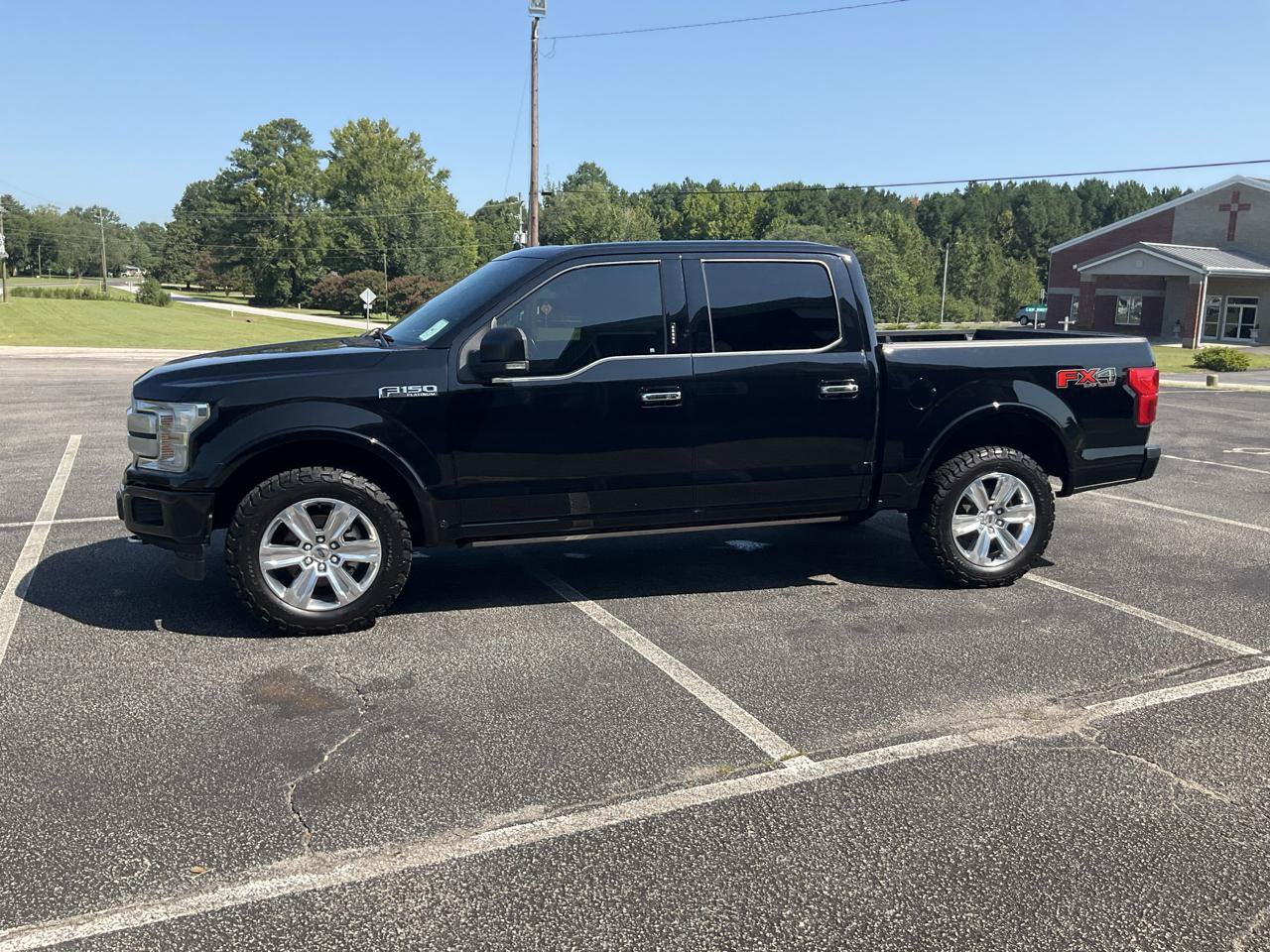 Used 2018 Ford F150 Platinum w/ Equipment Group 701A Luxury AWD/4WD image 14