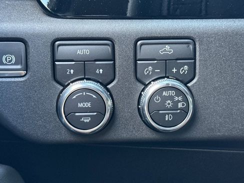 New 2026 GMC Sierra 1500 Elevation image 24