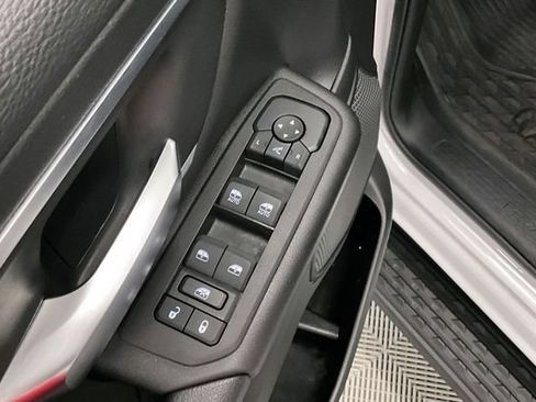 Used 2025 RAM 1500 Big Horn AWD/4WD image 40