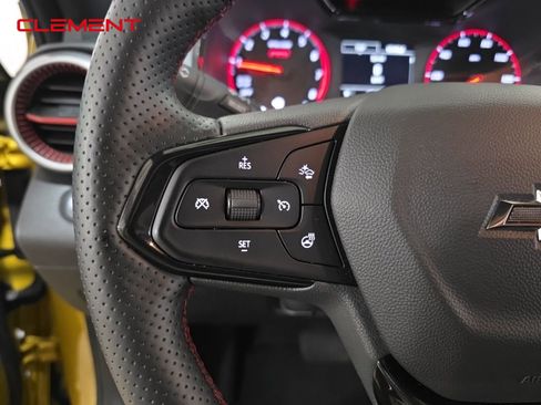 Used 2025 Chevrolet Trax RS image 13