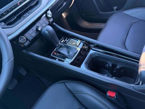 New 2026 Jeep Compass Limited image 19