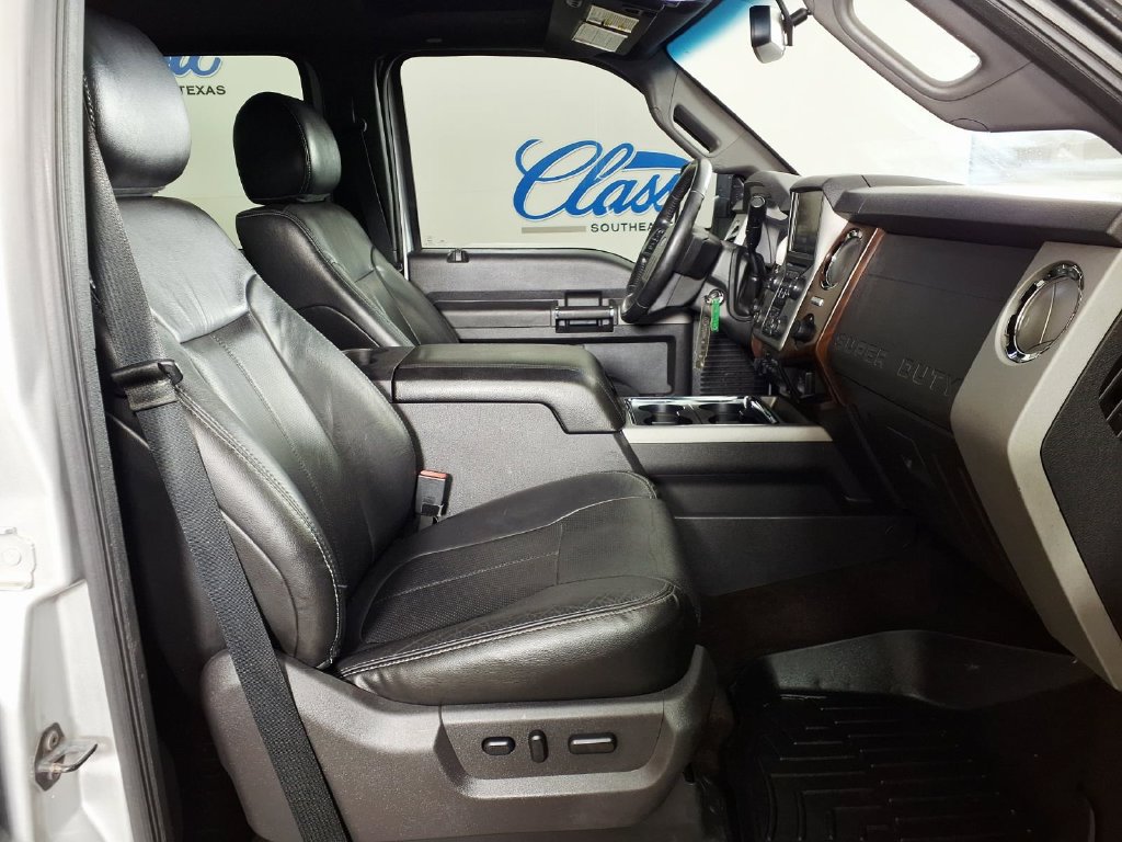 Used 2014 Ford F250 Lariat w/ Lariat Ultimate Package AWD/4WD image 12