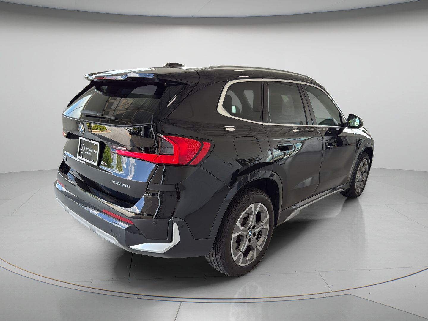 Used 2024 BMW X1 xDrive28i w/ Convenience Package AWD/4WD image 5