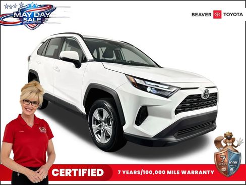 Used 2025 Toyota RAV4 XLE AWD/4WD image 1