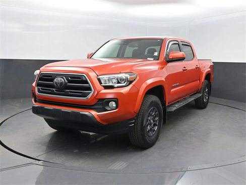 Used 2018 Toyota Tacoma SR5 image 1