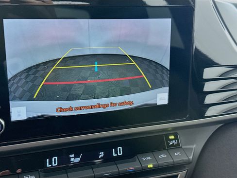 Used 2025 Toyota Camry LE image 23