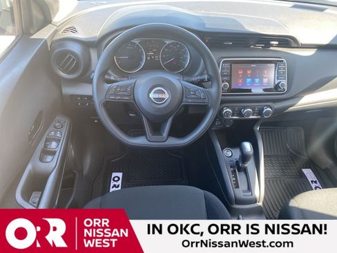 New 2025 Nissan Kicks Play S FWD image 20