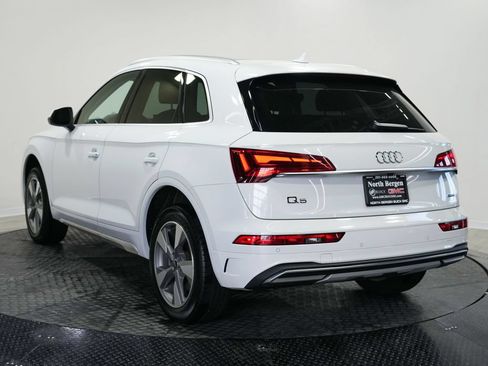 Used 2023 Audi Q5 2.0T Premium w/ Convenience Package AWD/4WD image 6