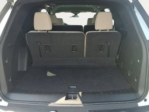 Used 2022 Chevrolet Traverse LS w/ Midnight/Sport Edition FWD image 23