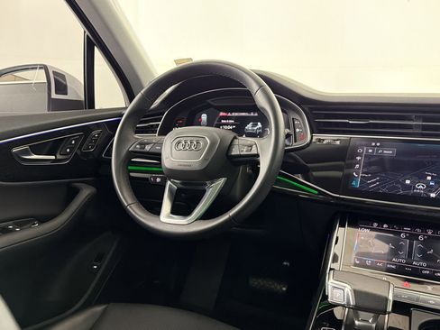 Used 2023 Audi Q7 3.0T Prestige AWD/4WD image 27