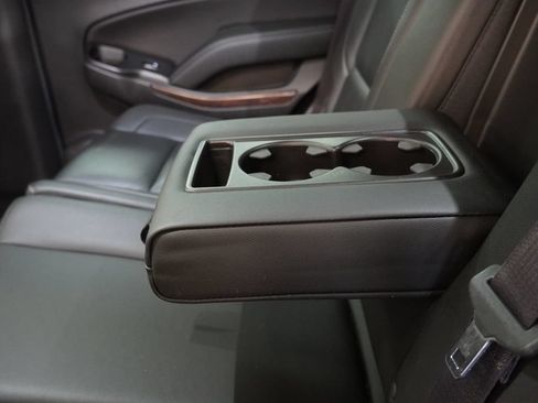 Used 2017 Chevrolet Tahoe LT w/ Luxury Package AWD/4WD image 33
