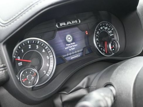 Used 2024 RAM 1500 Laramie AWD/4WD image 19