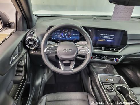 New 2026 Chevrolet Equinox LT image 11