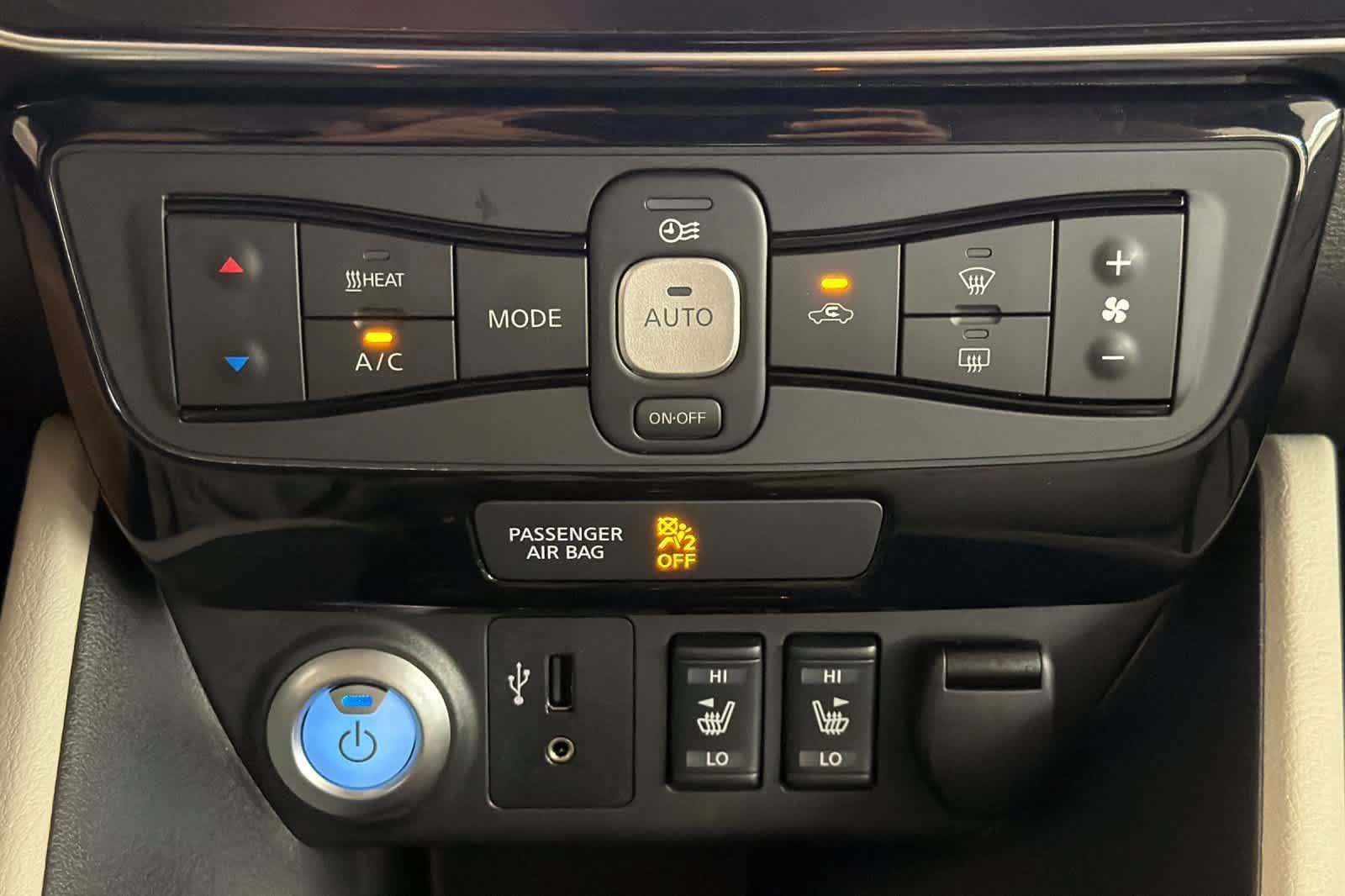 Used 2018 Nissan Leaf SL w/ Protection Package FWD image 21