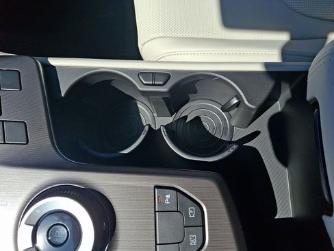 New 2026 Kia Sportage EX image 16