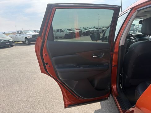 Used 2020 Nissan Murano Platinum w/ Cargo Package AWD/4WD image 15