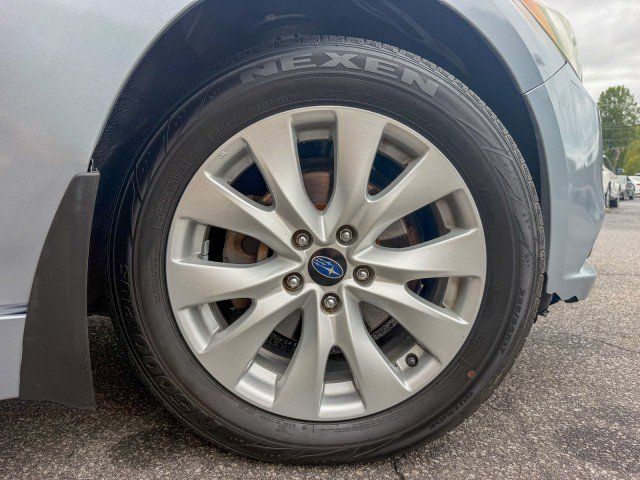 Used 2017 Subaru Legacy 2.5i Premium AWD/4WD image 21