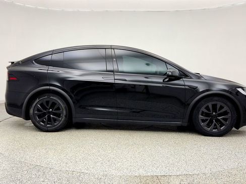 Used 2024 Tesla Model X image 4
