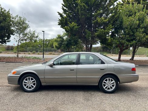Used 2000 Toyota Camry XLE FWD image 24