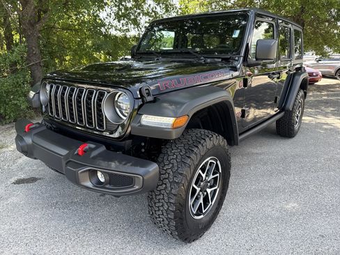 Used 2026 Jeep Wrangler Unlimited Rubicon AWD/4WD image 4