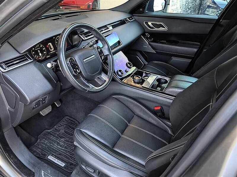 Used 2019 Land Rover Range Rover Velar R-Dynamic SE AWD/4WD image 2