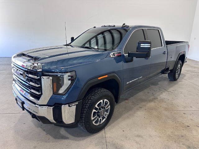 Used 2024 GMC Sierra 3500 SLE w/ SLE Convenience Package AWD/4WD image 2