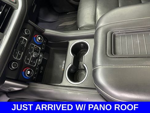 Used 2021 Chevrolet Tahoe Premier w/ Premium Package AWD/4WD image 32