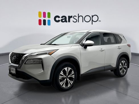 Used 2023 Nissan Rogue SV image 1