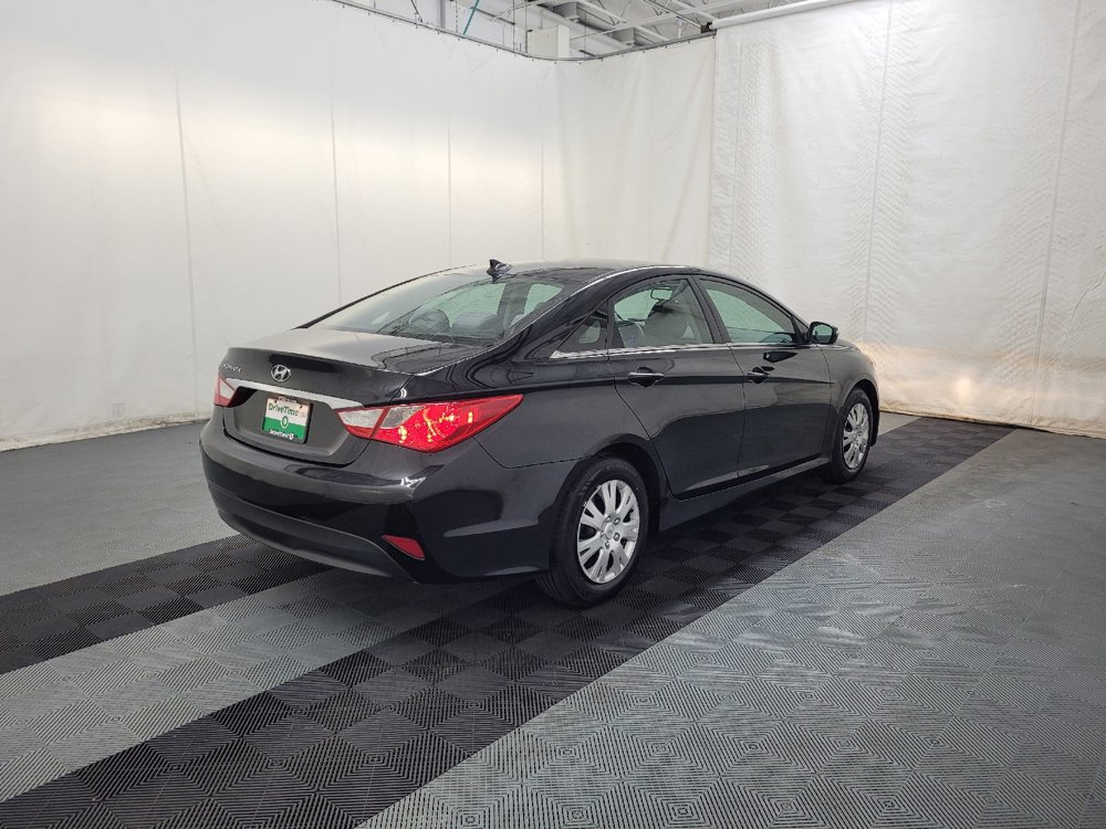 Used 2014 Hyundai Sonata GLS w/ Popular Equipment Group 2 FWD image 9