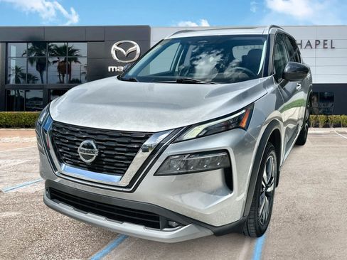 Used 2021 Nissan Rogue SL AWD/4WD image 1