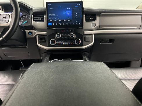 Used 2024 Ford Expedition Max XLT image 49