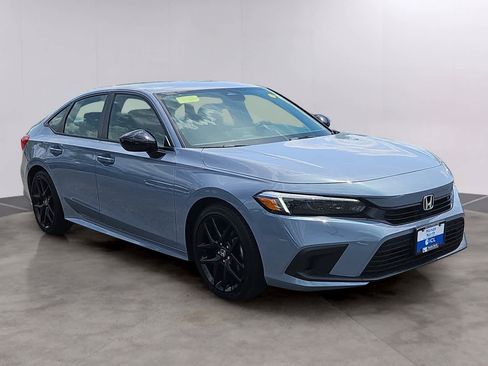 Used 2024 Honda Civic Sport image 3